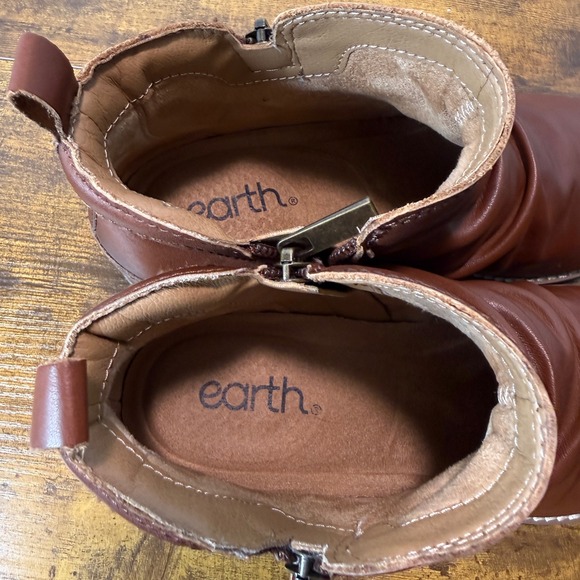 Earth Brown Leather Side Zip Ankle Boots Women's 7 Slouch Style Rubber Sole Boho - Picture 6 of 11